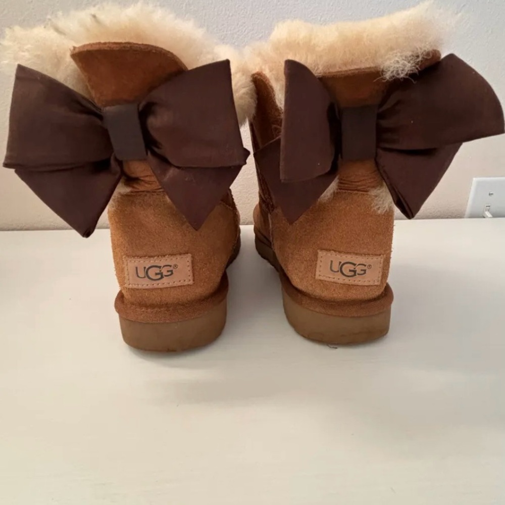 UGG BOOTS W MINI BAILEY BOW II GLAM